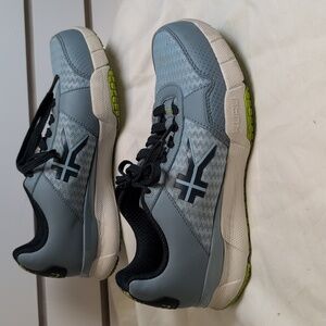 Kuru Quantum Wide Sneakers 7.5 EUC